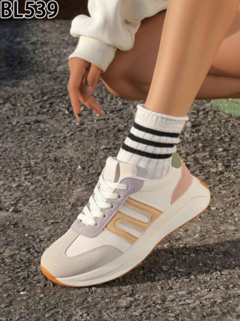 Buty sportowe damskie Roz 36-42 / 12 par